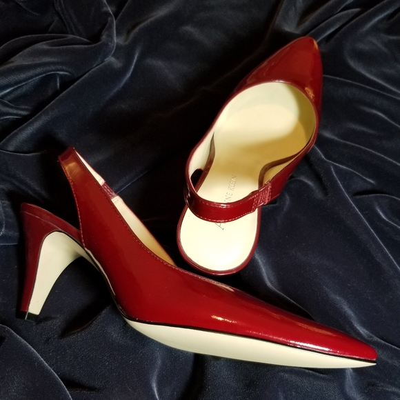 Anne Klein 8M Crimson Red Patent Leather 3" High Slingback Women's Heels - Picture 3 of 3